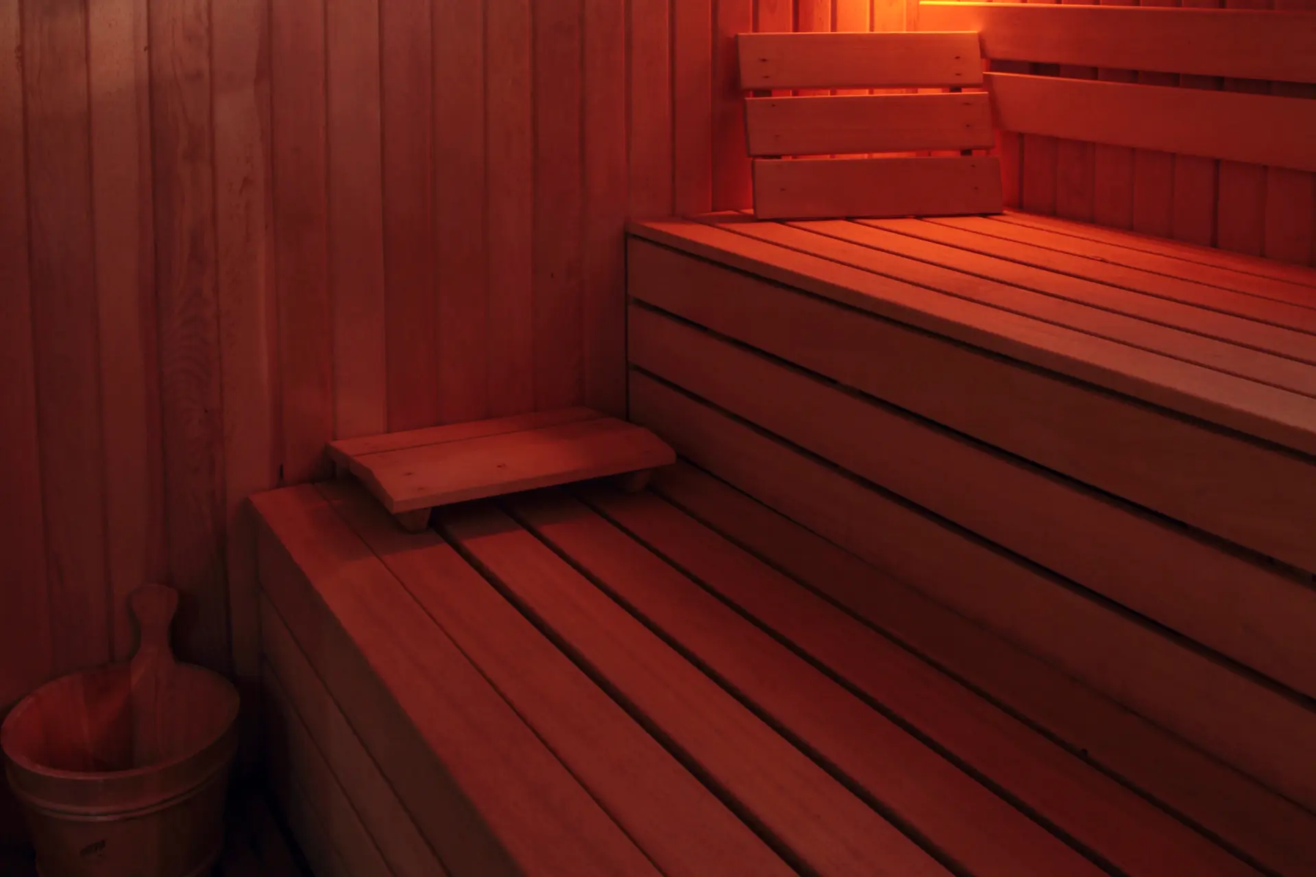 Ritual de Relajación y Bienestar: Sauna & Jacuzzi
